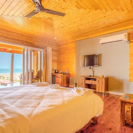 The O2H Agonda Beach Resort Bagian luar foto