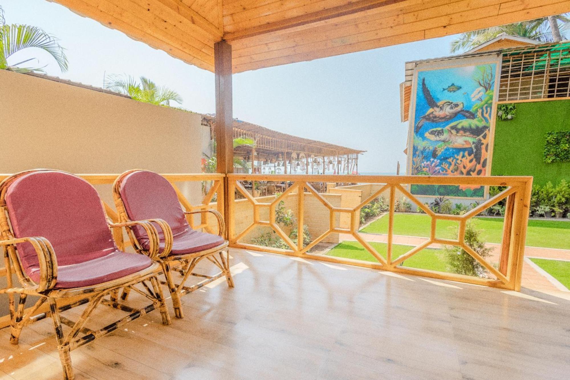 The O2H Agonda Beach Resort Bagian luar foto