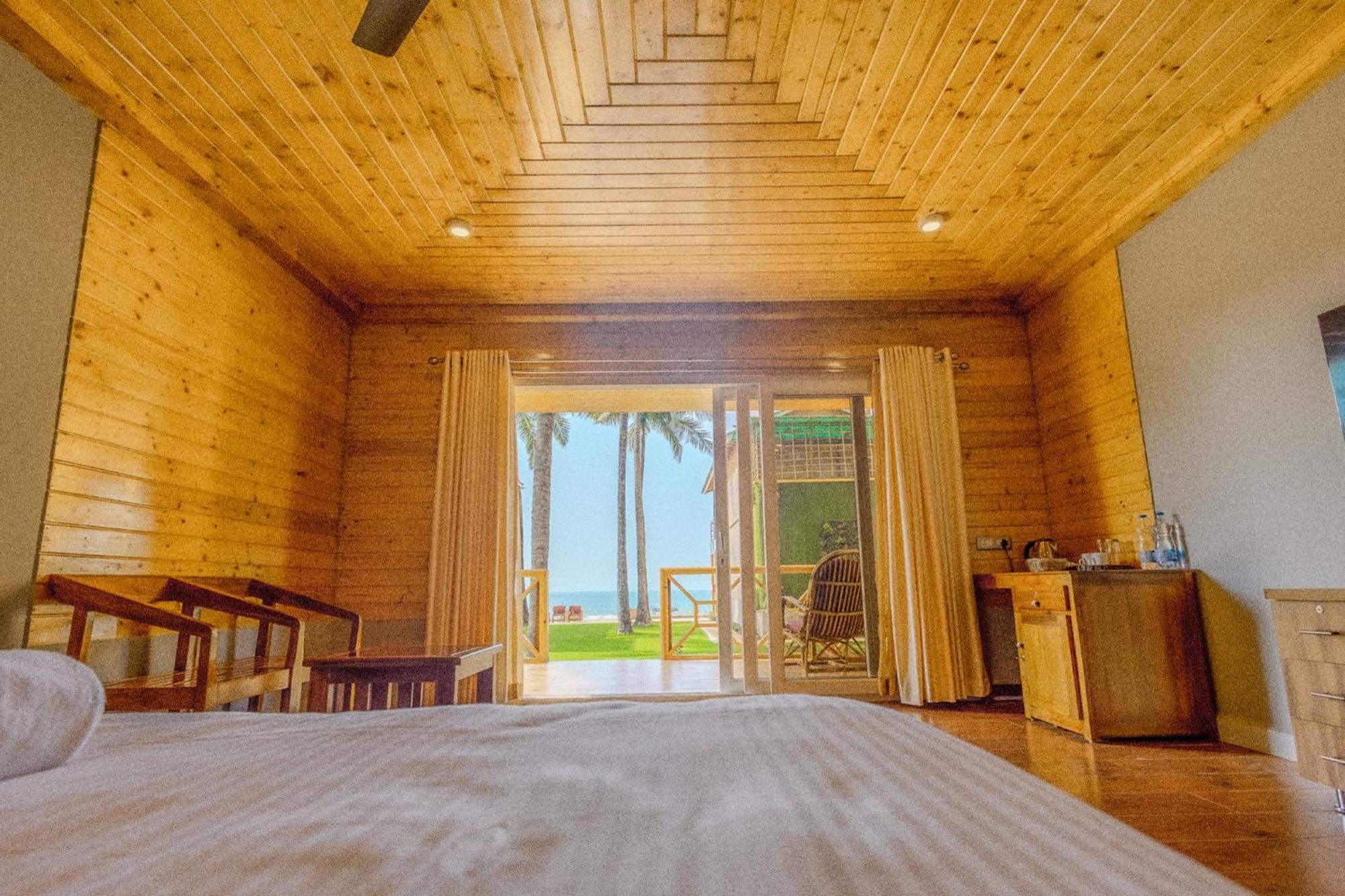 The O2H Agonda Beach Resort Bagian luar foto