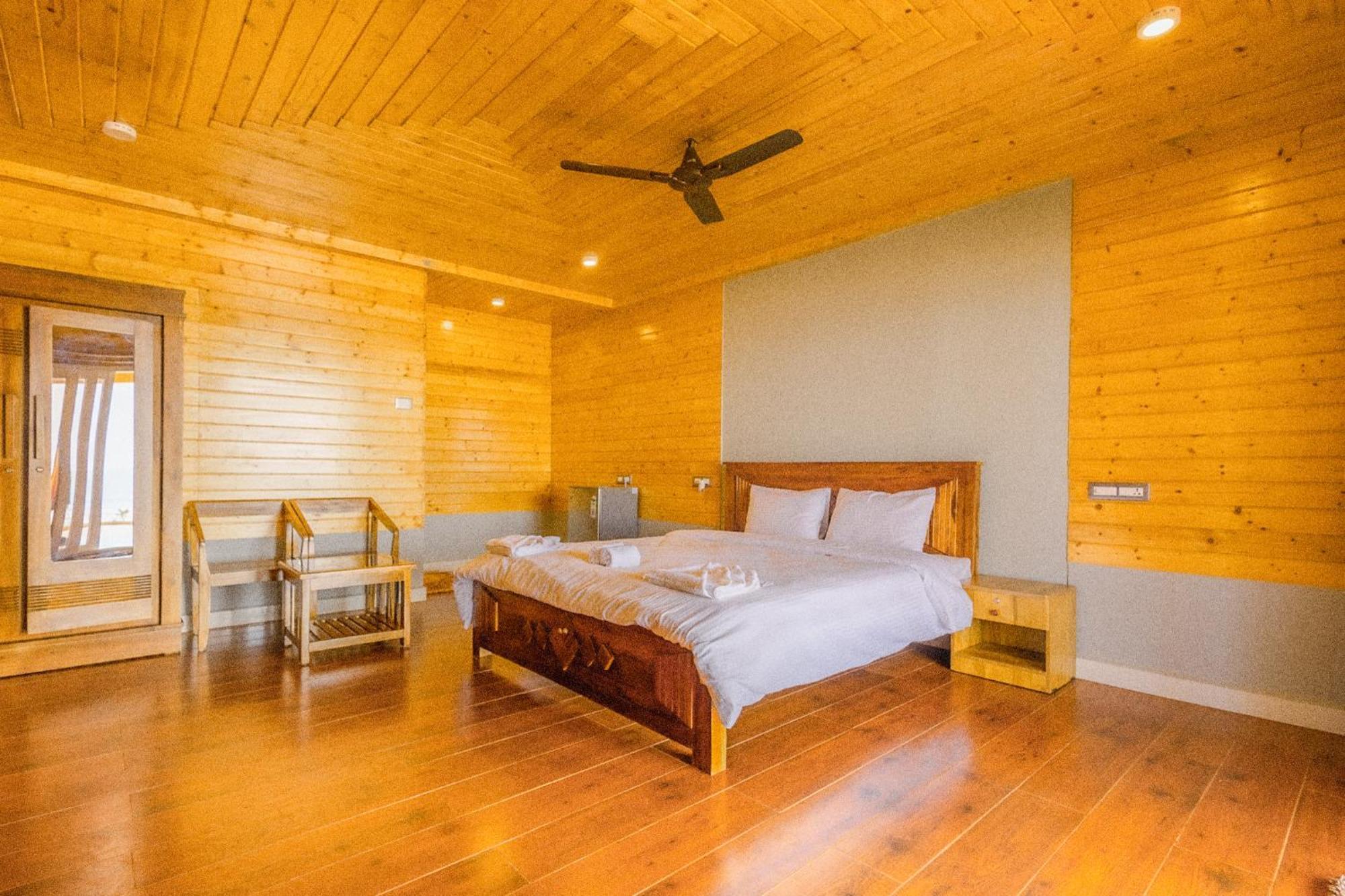 The O2H Agonda Beach Resort Bagian luar foto