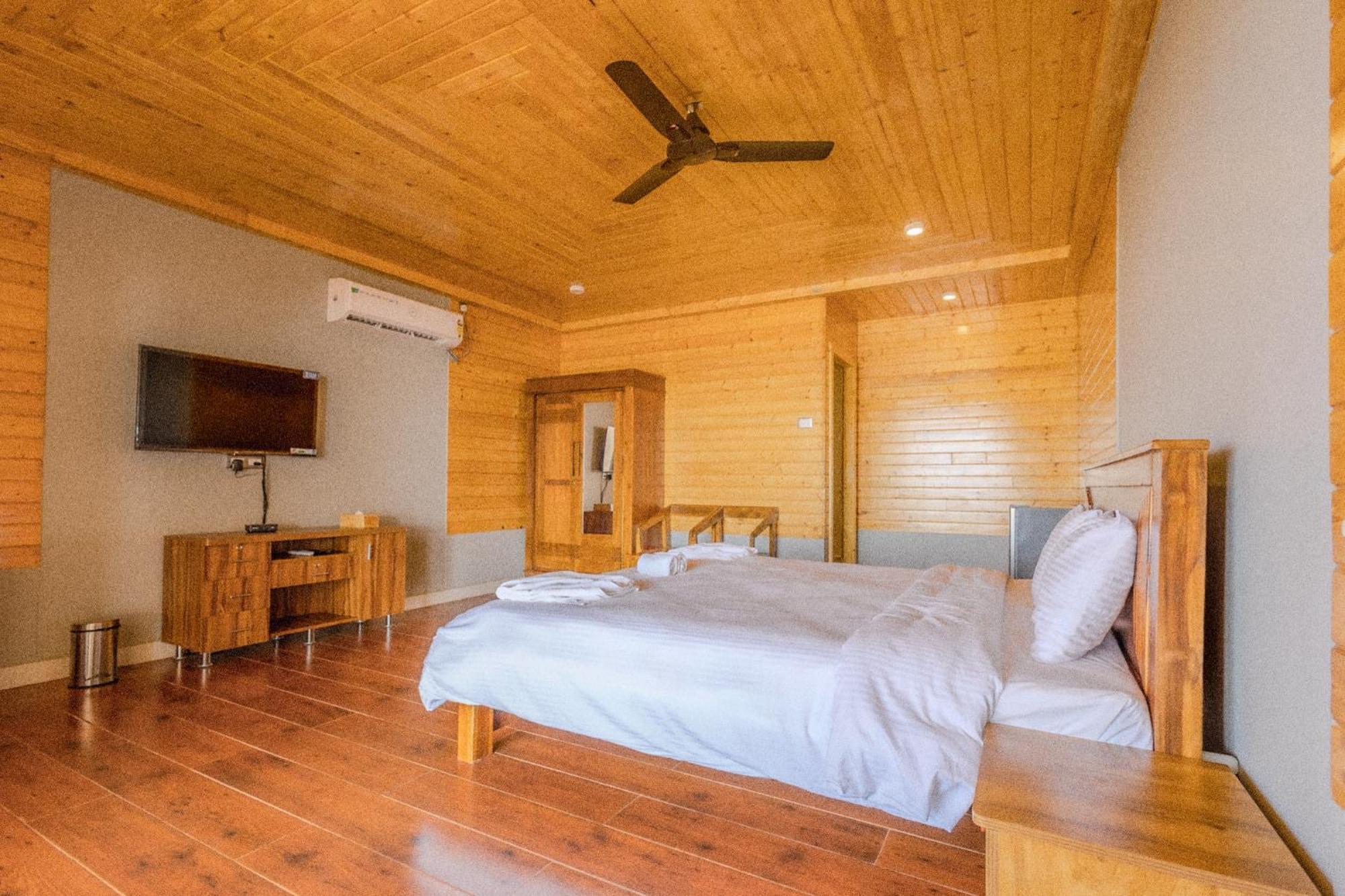 The O2H Agonda Beach Resort Bagian luar foto