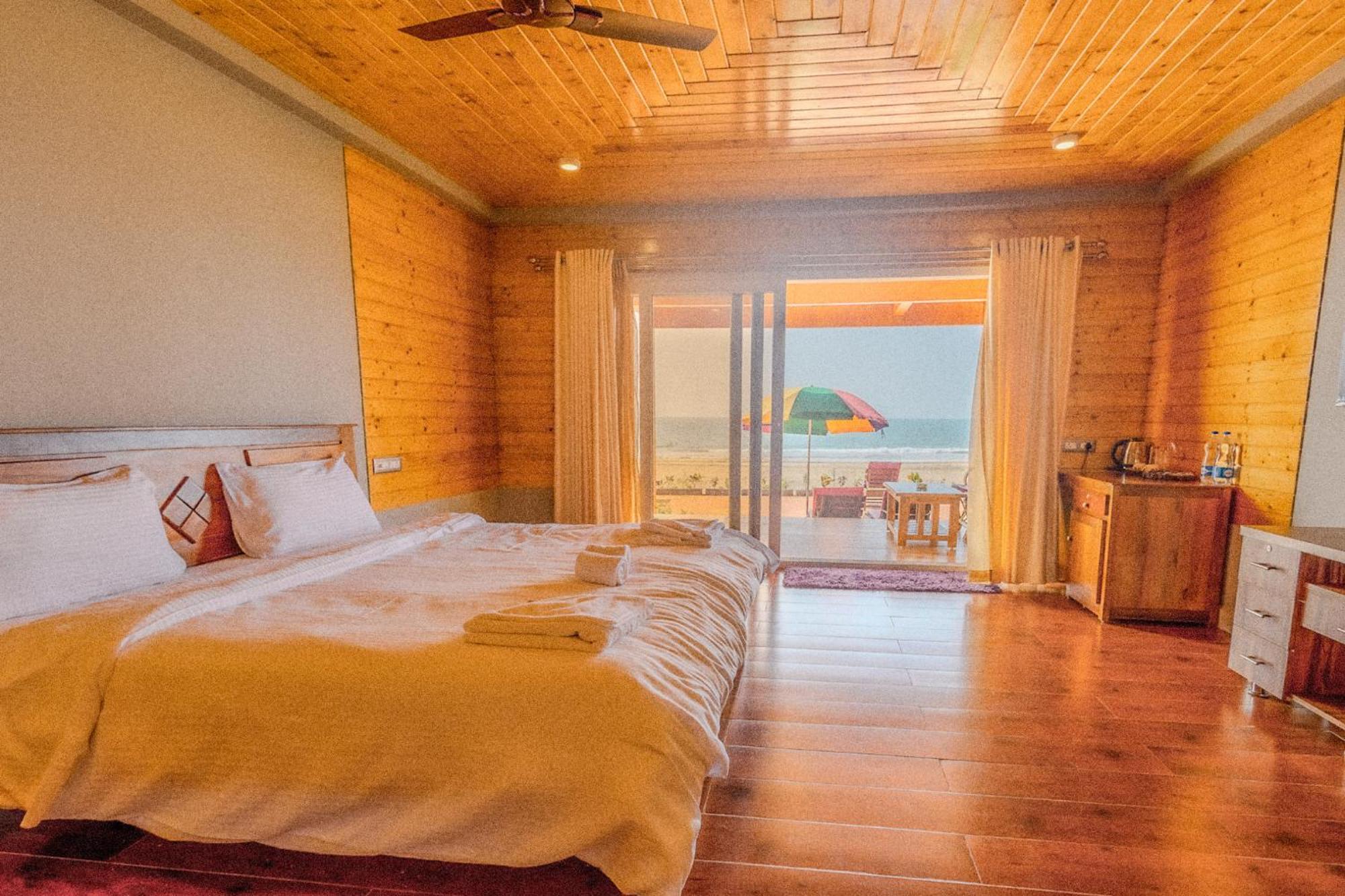 The O2H Agonda Beach Resort Bagian luar foto