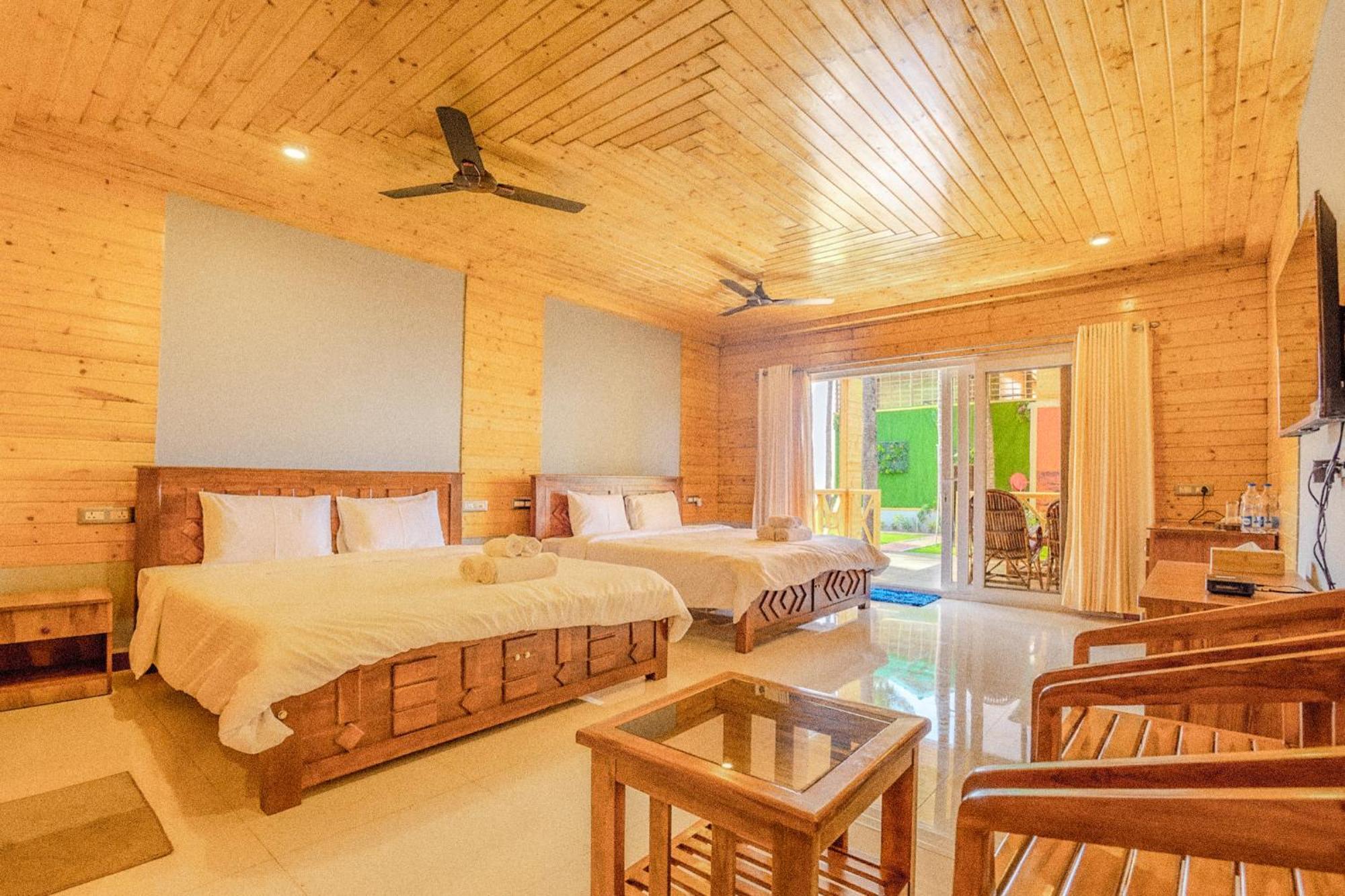 The O2H Agonda Beach Resort Bagian luar foto